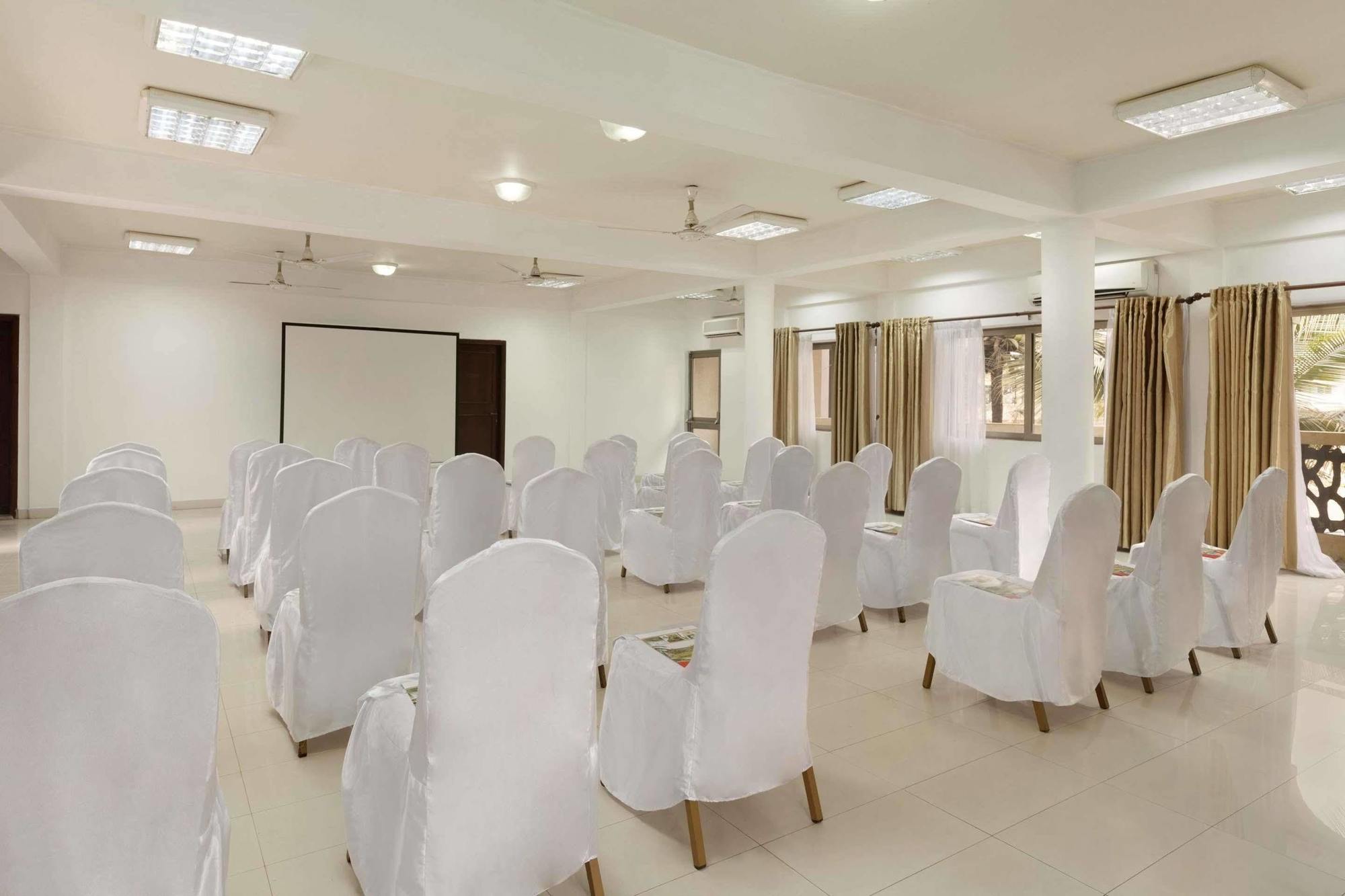 Ramada Resort Accra Exteriér fotografie