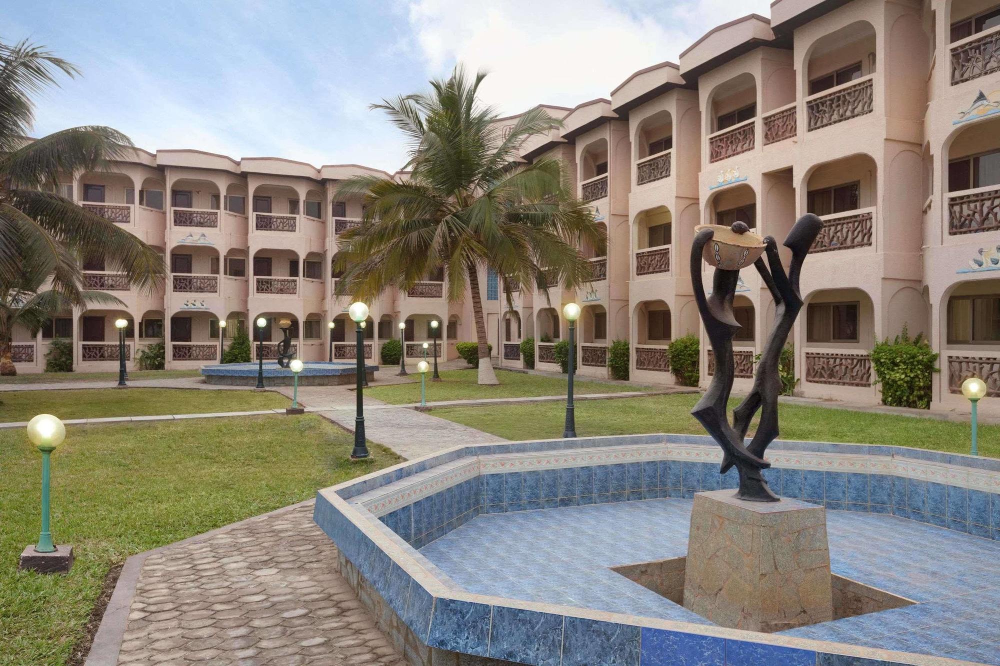 Ramada Resort Accra Exteriér fotografie